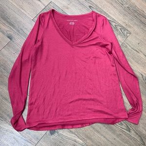 Red American Eagle long sleeve